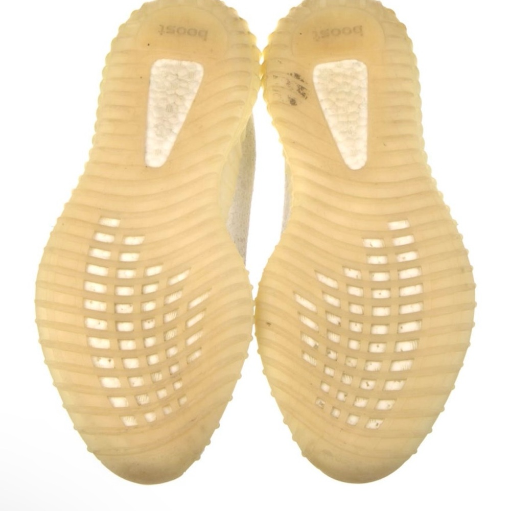 Yeezy Men’s 10 White Sneakers